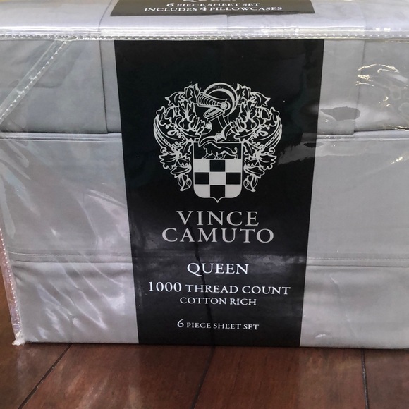 Vince Camuto 00 Thread Count Sheet Set 
